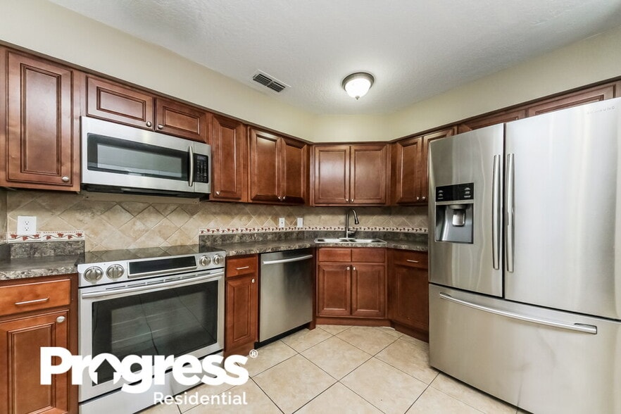 Building Photo - 2782 Muscatello St