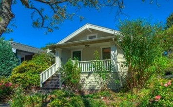 Building Photo - 2 bedroom in Seattle WA 98103