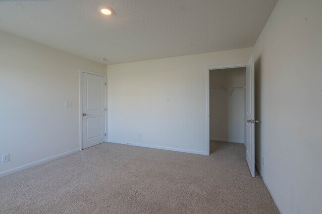 Building Photo - Newly built 3 bedroom and 2.5 bath home with garage.