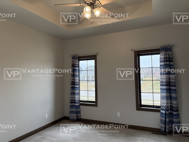 Building Photo - 4866 Prairie School Dr