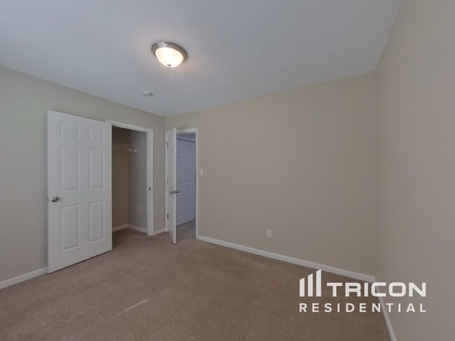 Building Photo - 13113 Woodland Farm Dr