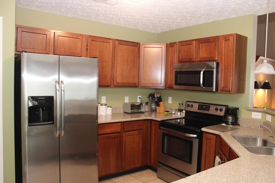 Building Photo - 96 Arrowfeather Ln