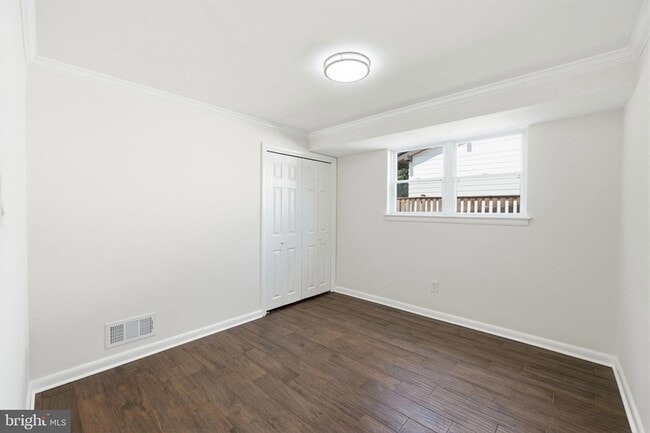 Building Photo - 9831 Singleton Dr