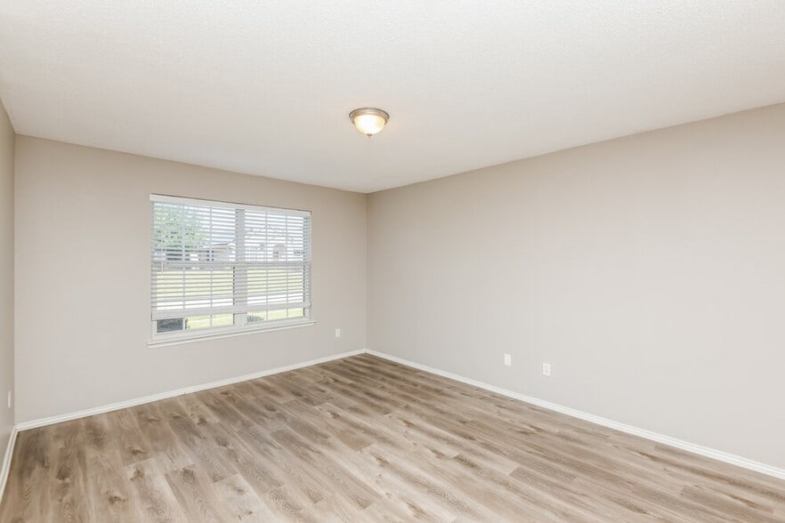 Building Photo - 1315 Rabbit Ridge