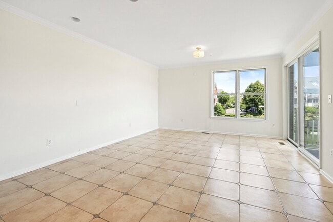 Building Photo - 500 Fulton Ct