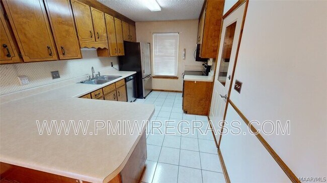Building Photo - 10820 Co Rd 1