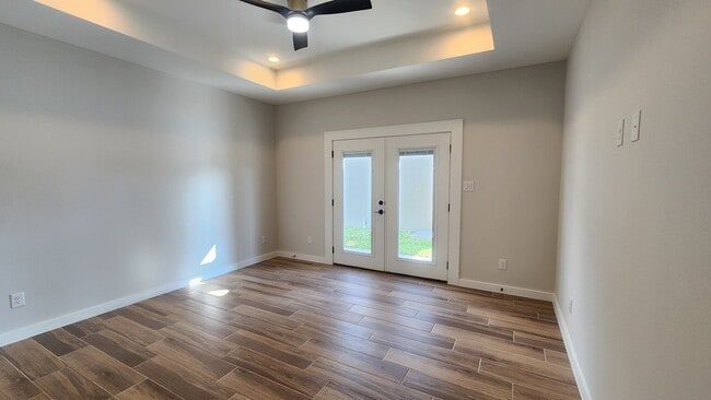 Building Photo - 157 Torrey Pines Dr