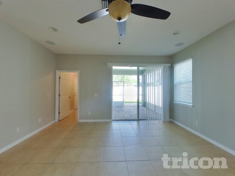 Building Photo - 5317 Suncatcher Dr