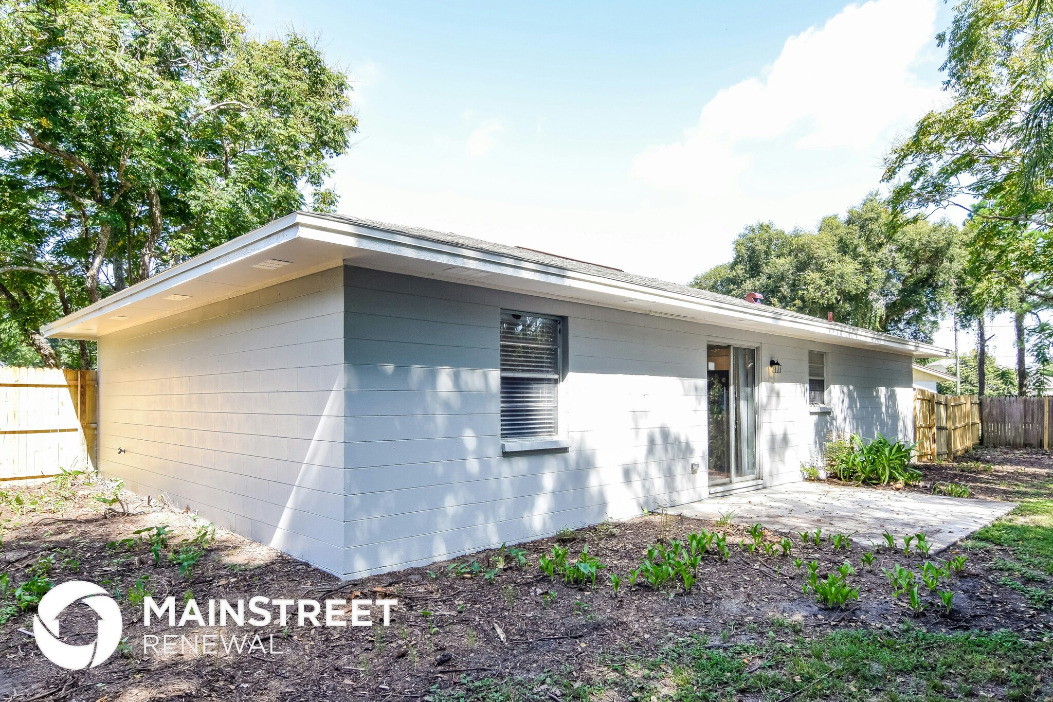 Building Photo - 5420 Southgrove Pl