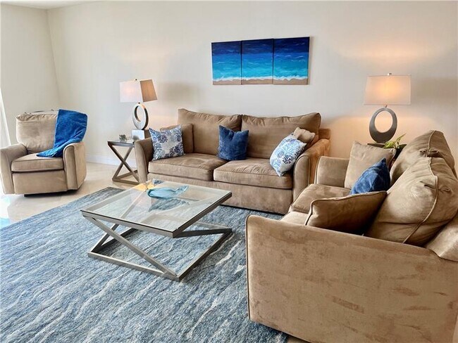 Building Photo - 1 Las Olas Cir