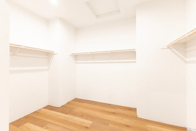 Building Photo - 7511 Amonde Wy