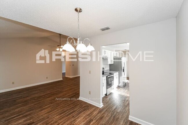 Building Photo - HOME FOR RENT!!