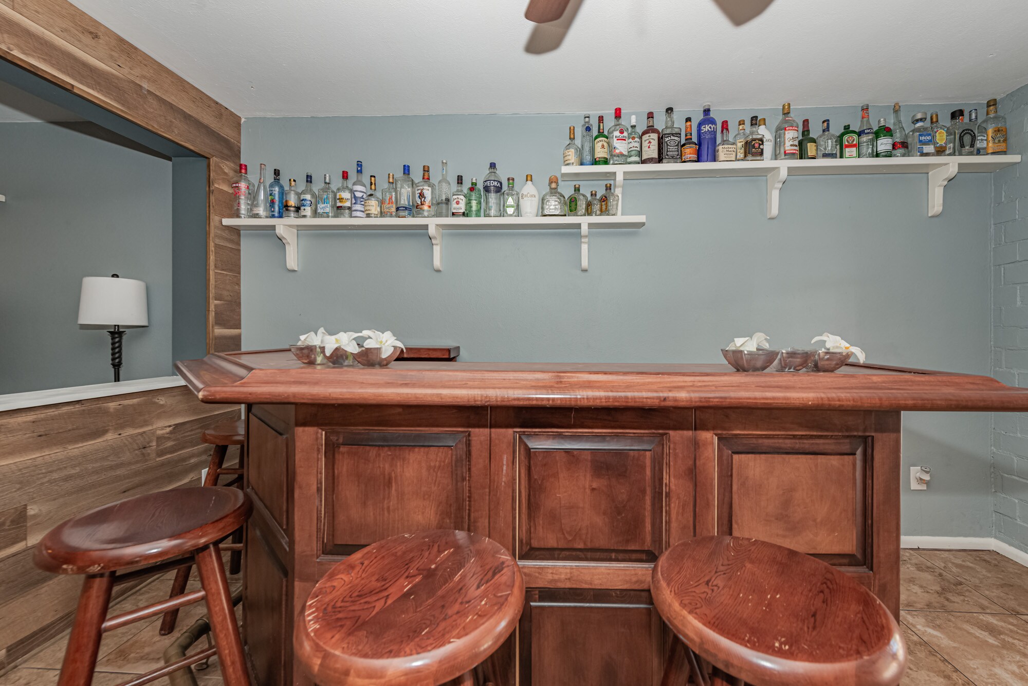 Bar - 3801 N Hayden Rd