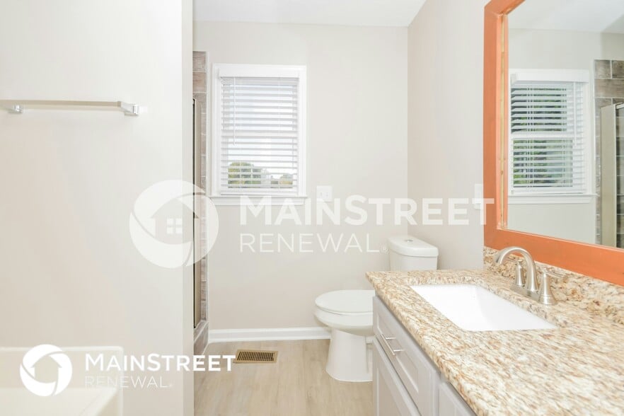 Building Photo - 27 Westminster Dr