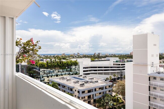 Building Photo - 1331 Lincoln Rd