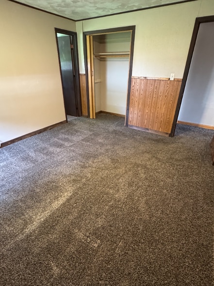Building Photo - 4664 US-30