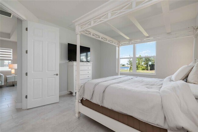 Building Photo - 223 O'keeffe Cir