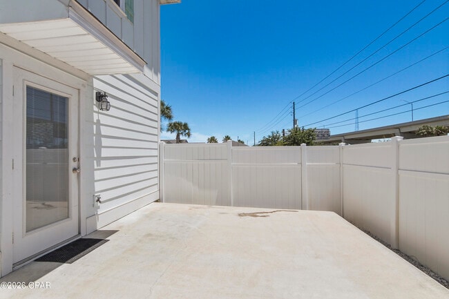 Building Photo - 7450 Shadow Lake Dr