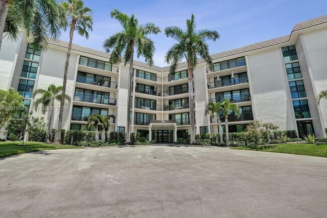 Building Photo - 1101 River Reach Dr