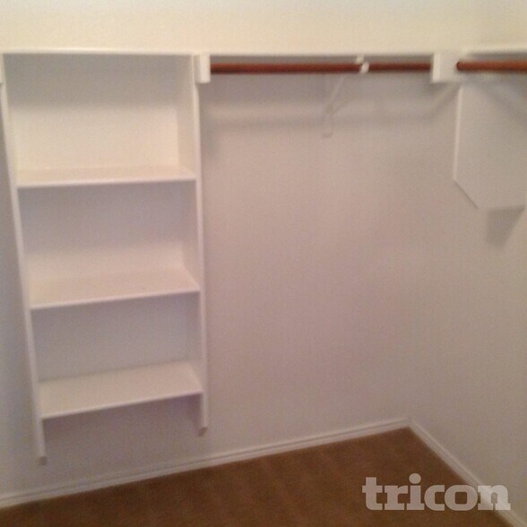 Building Photo - 1412 Royal Meadows Tr