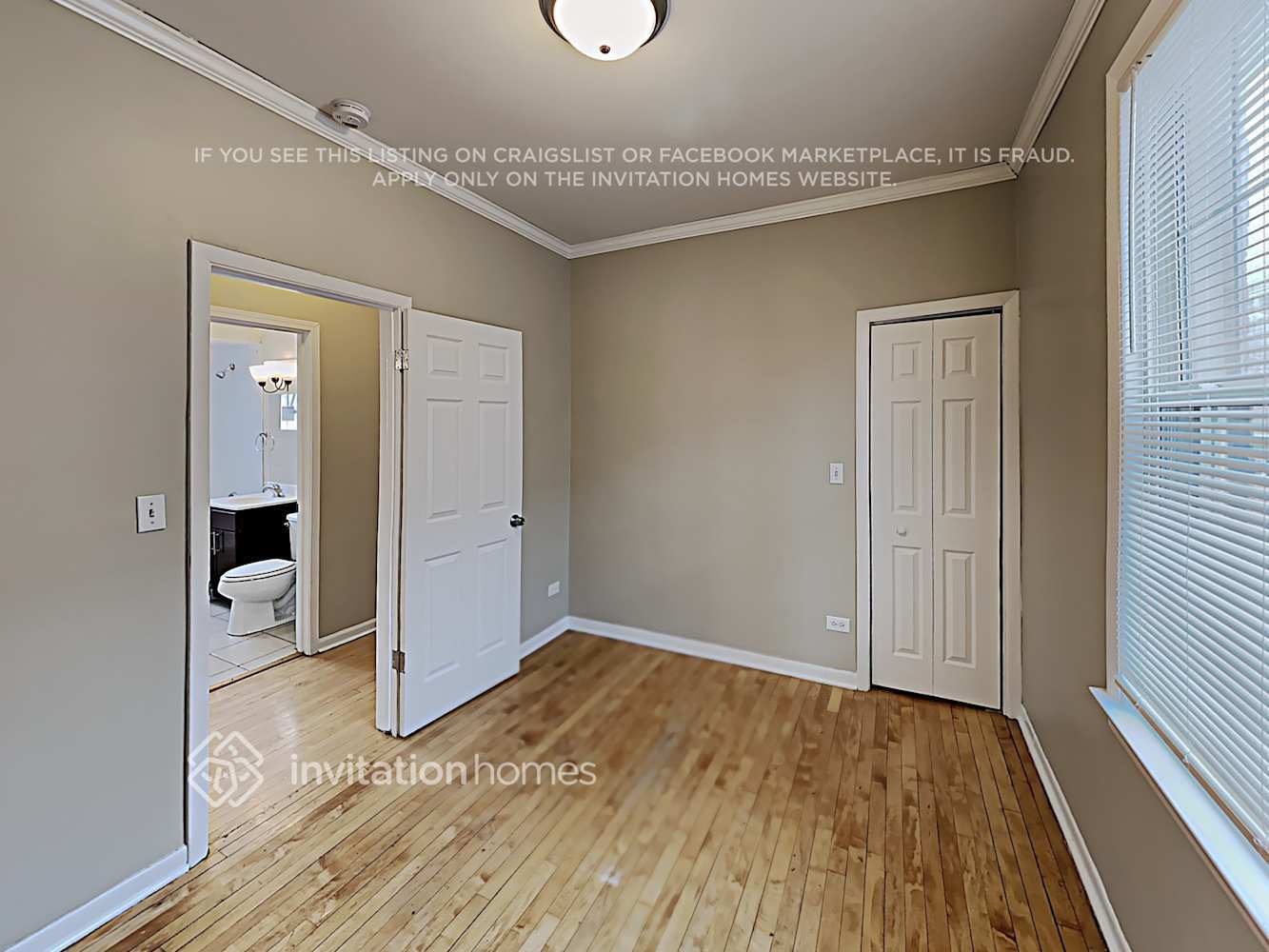 Building Photo - 2428 Ridgeland Ave