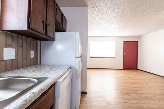 Building Photo - 1826 S Laura St