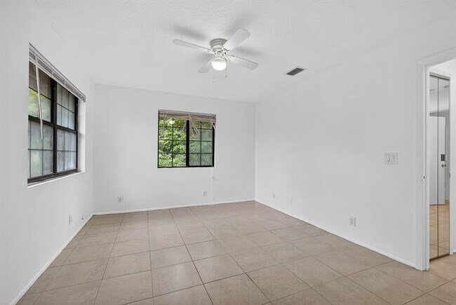 Building Photo - 15578 87th St N