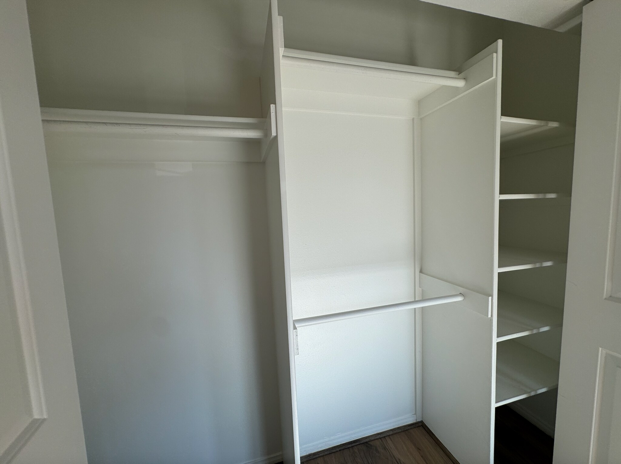 Building Photo - 1930 S Beverly Glen Blvd