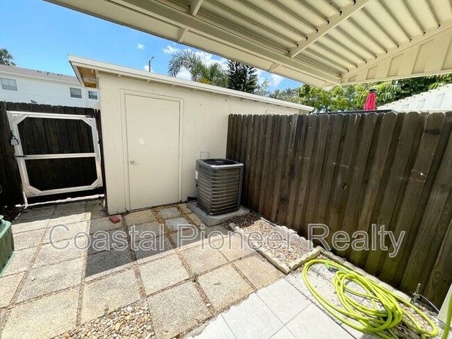 Building Photo - 4226 La Dega Ct