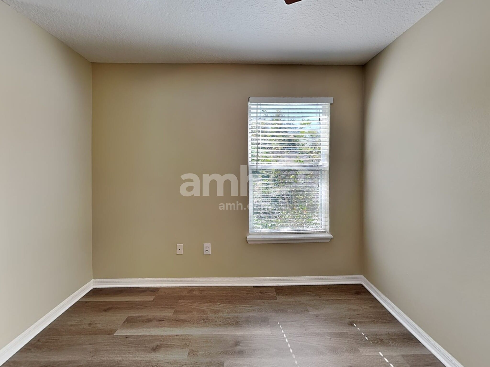 Building Photo - 508 Azalea Bloom Dr