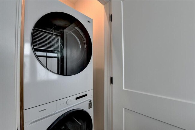 Building Photo - 106 Pinecone Pkwy