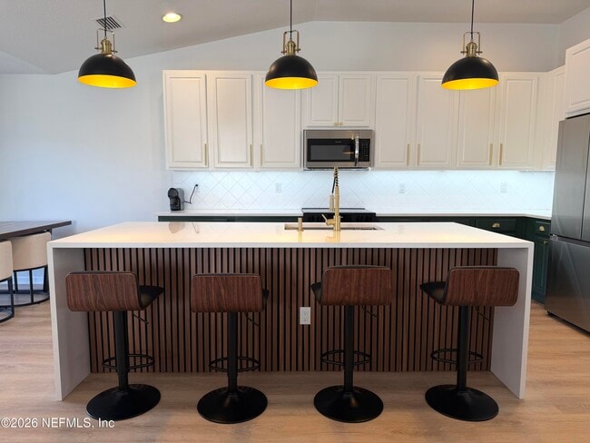 Building Photo - 4014 Cedar Bluff Ln