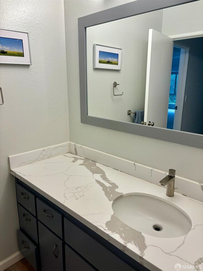 Building Photo - 5140 Diamond Heights Blvd