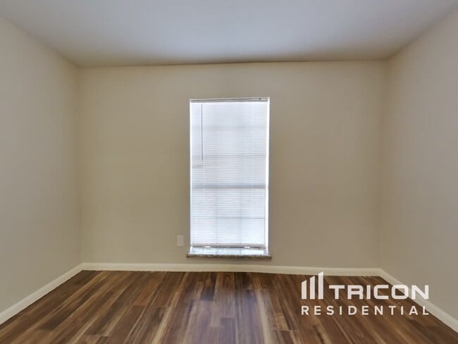 Building Photo - 5107 Dunnethead Dr