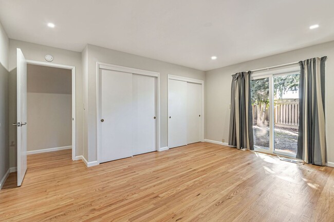 Building Photo - Beautiful Remodeled 5-Bedroom Los Altos Home