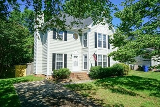 Building Photo - Three Bedroom Home!