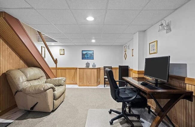 Building Photo - Charming Home! 4 Bedroom 2.5 Bathroom - Hopewell