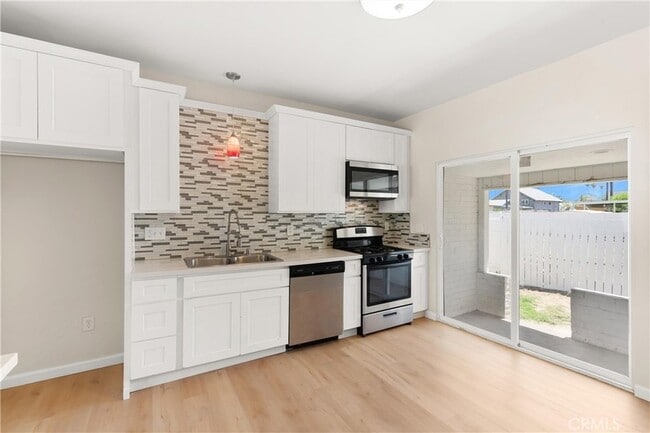 Building Photo - 421 W Sun Ave