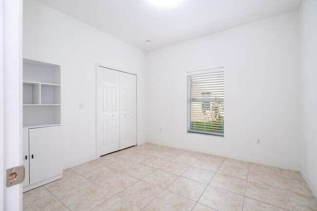 Building Photo - 3774 Eagle Isle Cir