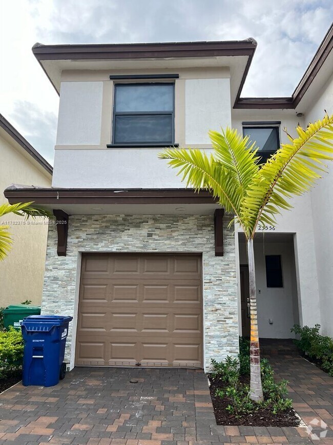 Building Photo - 25556 SW 108th Ave