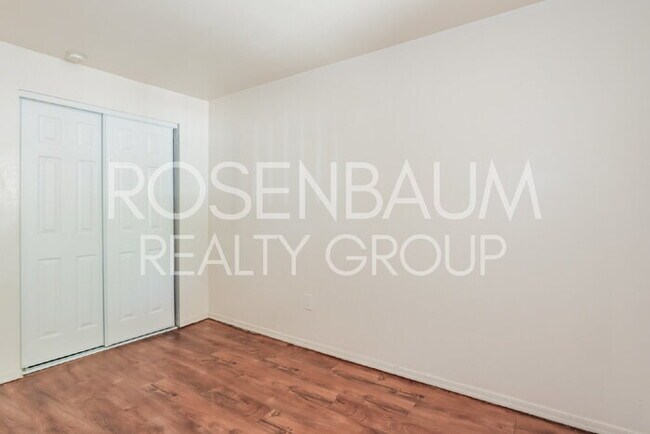 Building Photo - Charming 1-bedroom, 1-bath downstairs apar...