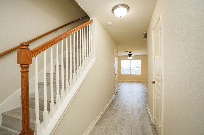 Building Photo - 1620 Grable Cove Ln