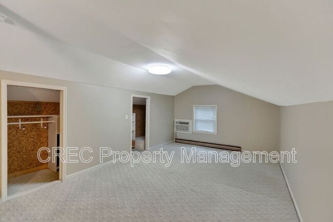 Building Photo - 700 Cluster Pines Rd