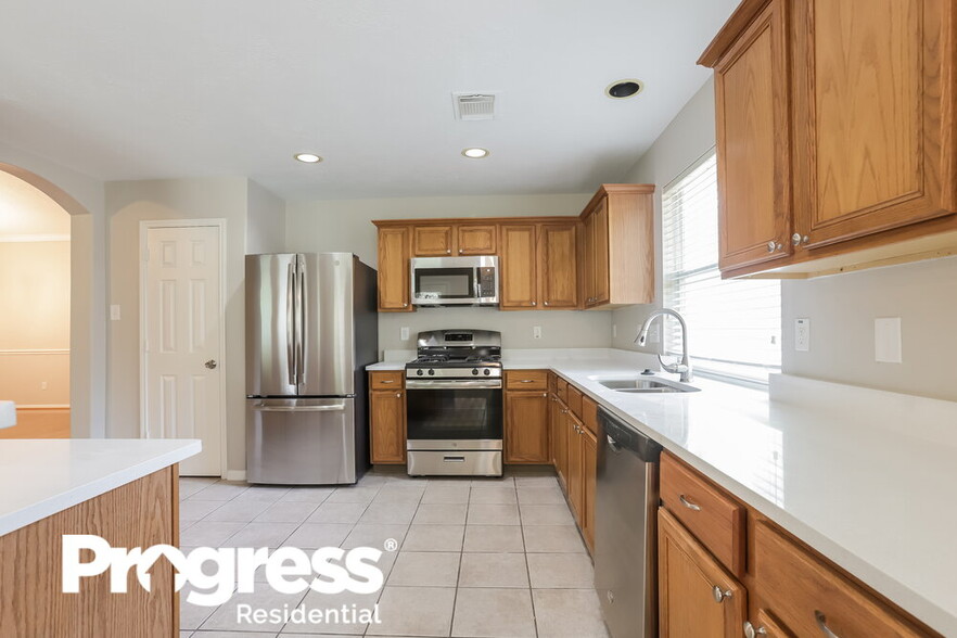 Building Photo - 30 Shimmer Pond Pl