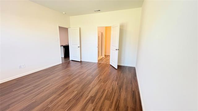 Building Photo - 717 Yorkshire Dr