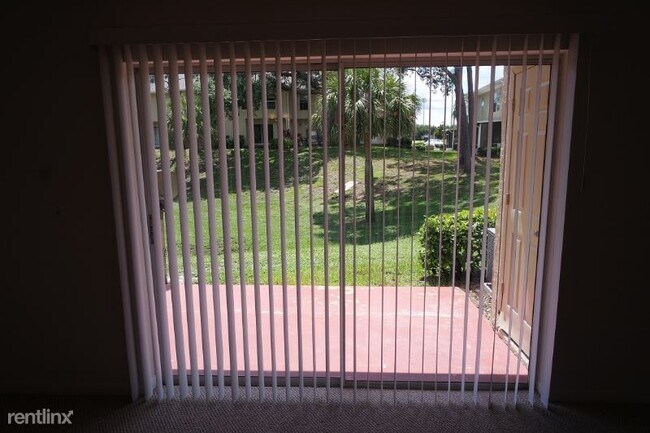 Building Photo - 5204 Sunridge Palms Dr