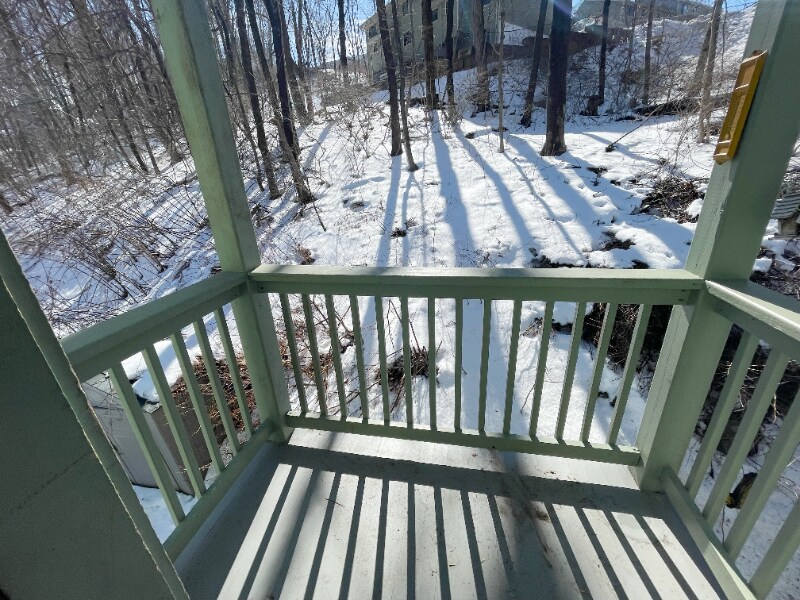 Building Photo - 142 Hillside Ave