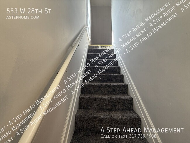 Building Photo - 553 W 28th St
