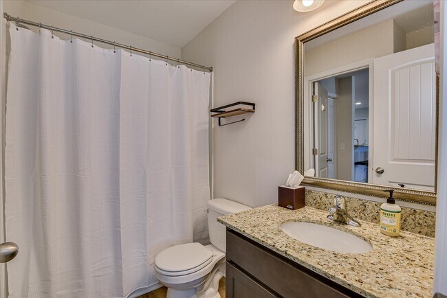 Building Photo - 2047 Catlet Ct