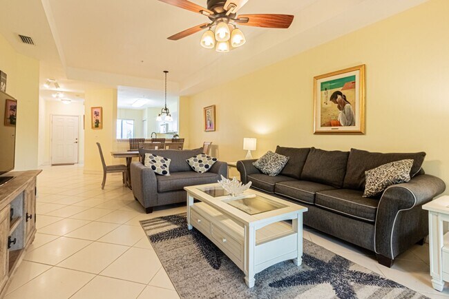 Building Photo - Peaceful Preserve-View Condo in Gated Blue Heron